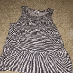 old navy shirt